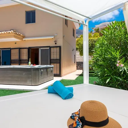 Torviscas Sunset Villa 4 Rooms With Air-Conditioning & Private Jacuzzi * Адехе