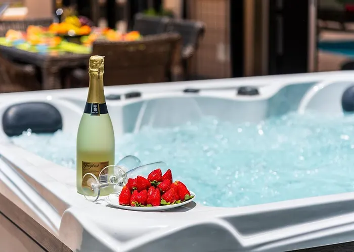 Torviscas Sunset Villa 4 Rooms With Air-Conditioning & Private Jacuzzi * Costa Adeje (Tenerife)