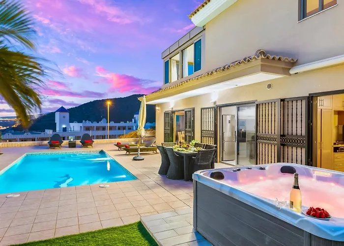 Torviscas Sunset Villa 4 Rooms With Air-Conditioning & Private Jacuzzi * Costa Adeje (Tenerife)