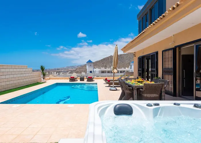 Torviscas Sunset Villa 4 Rooms With Air-Conditioning & Private Jacuzzi