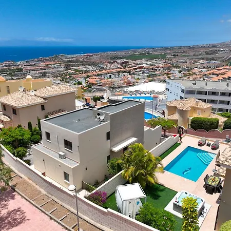 Torviscas Sunset Villa 4 Rooms With Air-Conditioning & Private Jacuzzi アデヘ