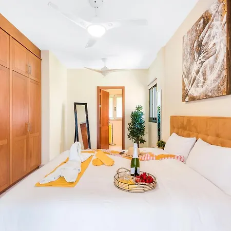 Torviscas Sunset Villa 4 Rooms With Air-Conditioning & Private Jacuzzi アデヘ