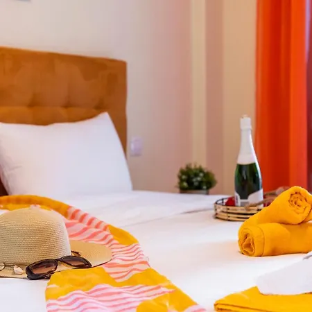 ヴィラ Torviscas Sunset Villa 4 Rooms With Air-Conditioning & Private Jacuzzi